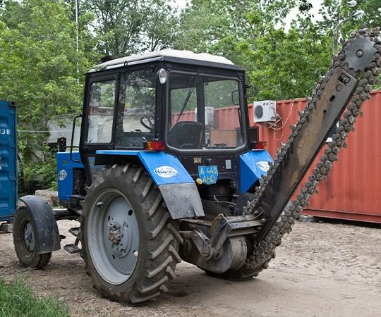 Траншеекопатель в аренду в Минусинске и  Красноярском крае